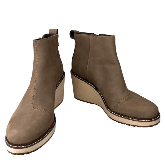 TOMS Womens Raven Water Resistant Wedge Booties Taupe 7 - Picture 1 of 14